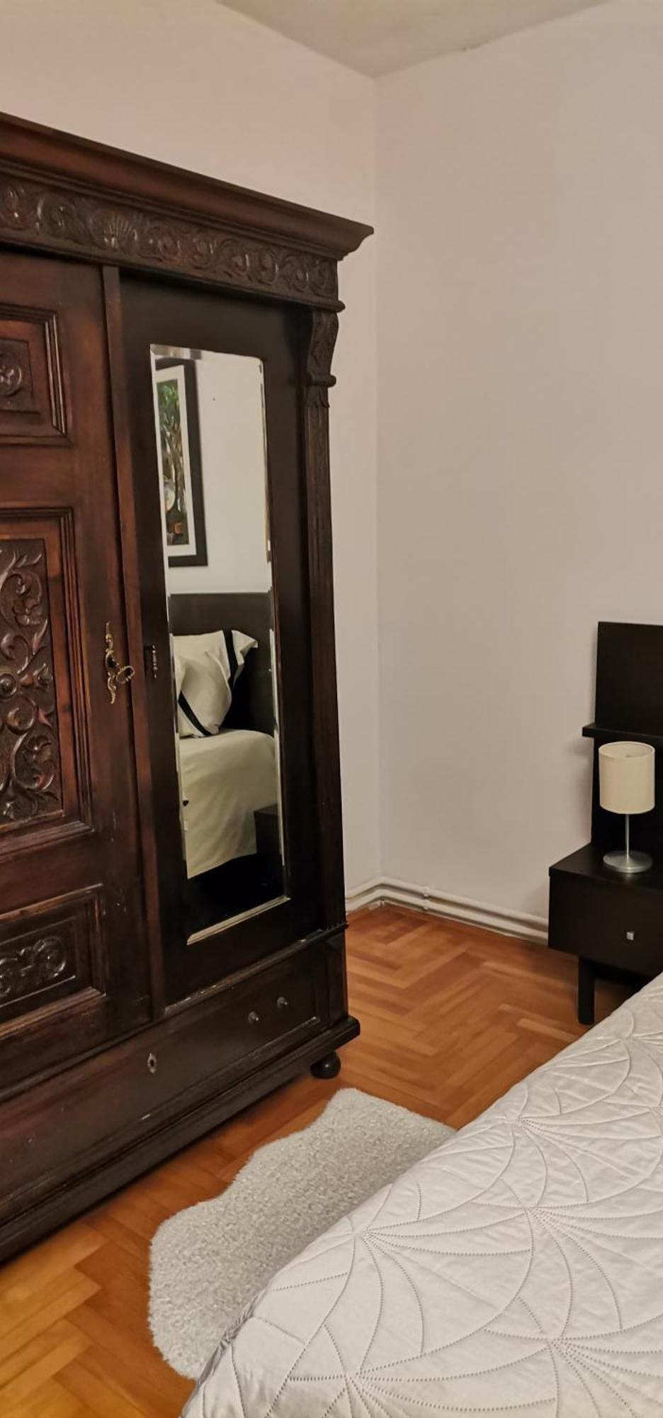 Crystal Kragujevac Apartamento Exterior foto